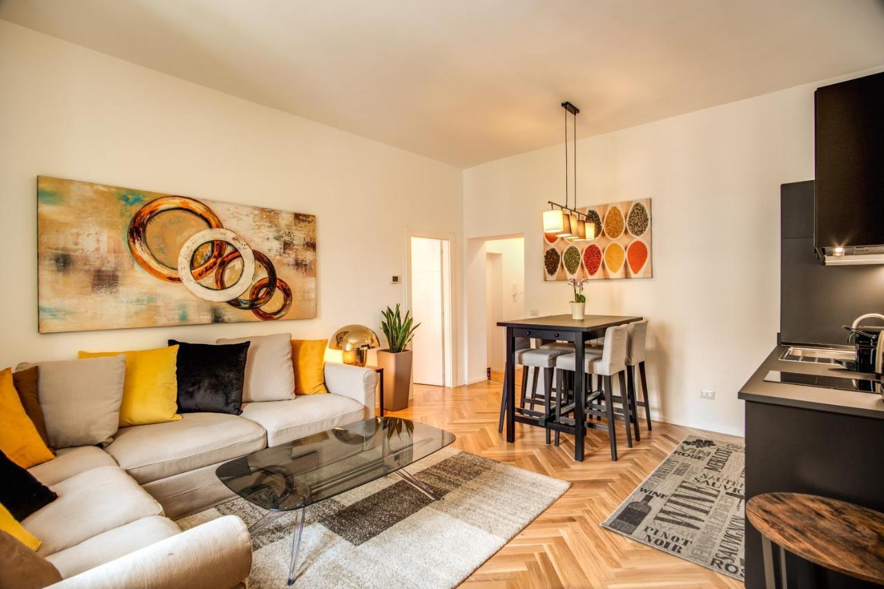 Apartment Giulio Cesare Charming Great Location